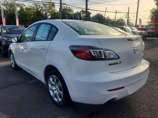 2013 Mazda Mazda3 i Sport
