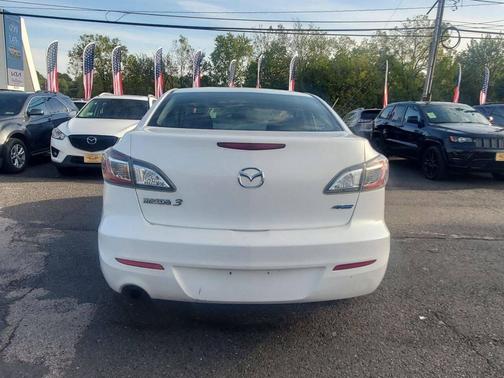 2013 Mazda Mazda3 i Sport