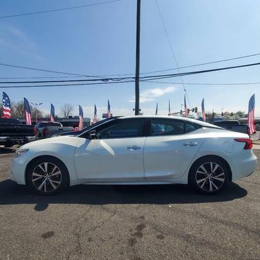 Pearl White 2017 Nissan Maxima 3.5 Platinum
