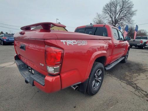 2017 Toyota Tacoma TRD Sport