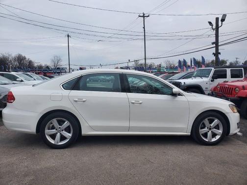 2014 Volkswagen Passat 2.5L SE PZEV 4dr Sedan 6A