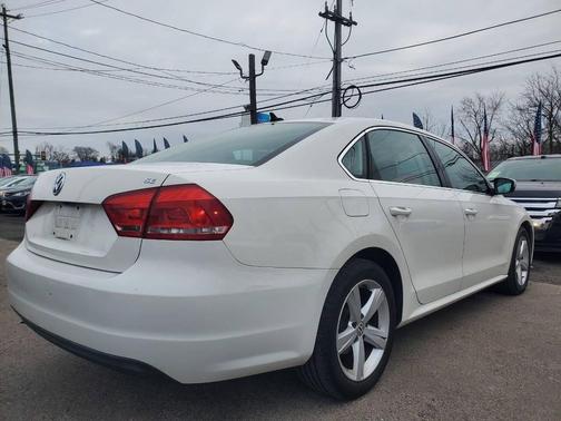 2014 Volkswagen Passat 2.5L SE PZEV 4dr Sedan 6A