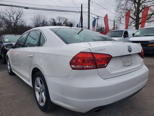 2014 Volkswagen Passat 2.5L SE PZEV 4dr Sedan 6A