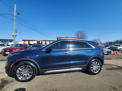 2019 Cadillac XT4 Premium Luxury