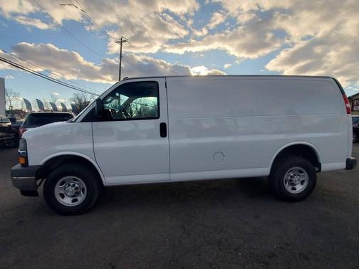2024 Chevrolet Express 2500 2500 3dr Cargo Van