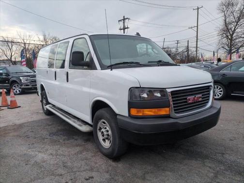 2023 GMC Savana 2500 Work Van