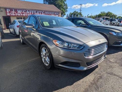 2013 Ford Fusion SE