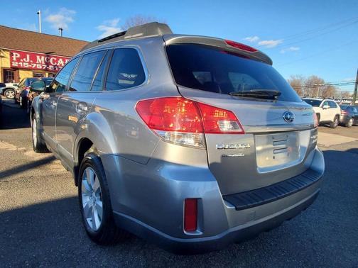 2010 Subaru Outback 2.5 i Limited