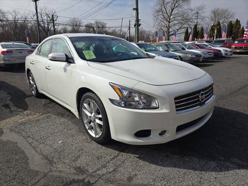 2010 Nissan Maxima SV