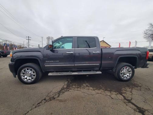 2016 GMC Sierra 2500 Denali