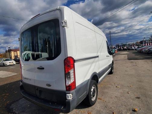 2017 Ford Transit-250 Base