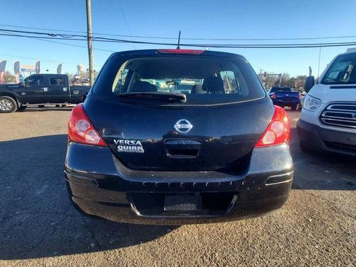 2009 Nissan Versa 1.8 S