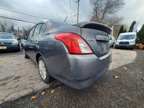 2018 Nissan Versa 1.6 SV