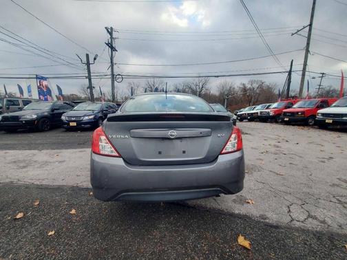 2018 Nissan Versa 1.6 SV
