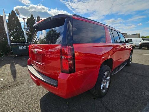 Siren Red Tintcoat 2020 Chevrolet Suburban LT
