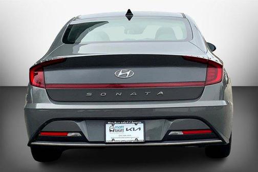 2022 Hyundai SONATA SE