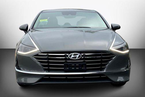 2022 Hyundai SONATA SE