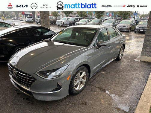 2022 Hyundai SONATA SE