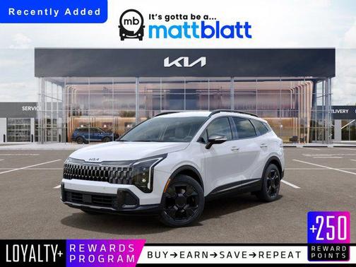 Snow White Pearl 2026 Kia Sportage X-Line