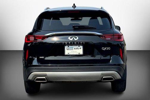 2022 INFINITI QX50 LUXE