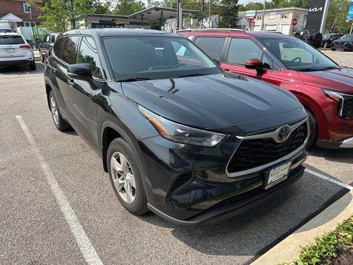 2022 Toyota Highlander L