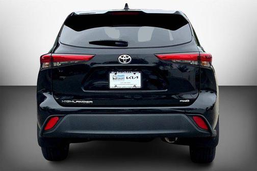 2022 Toyota Highlander L