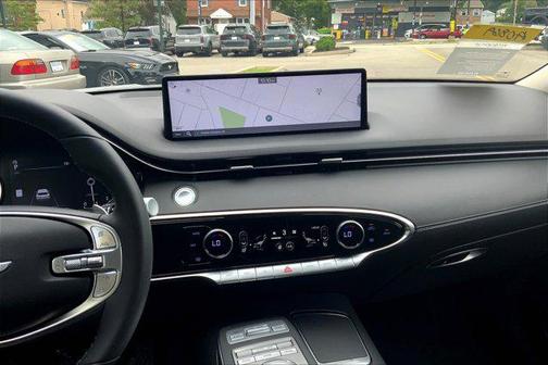 2024 Genesis GV70 2.5T