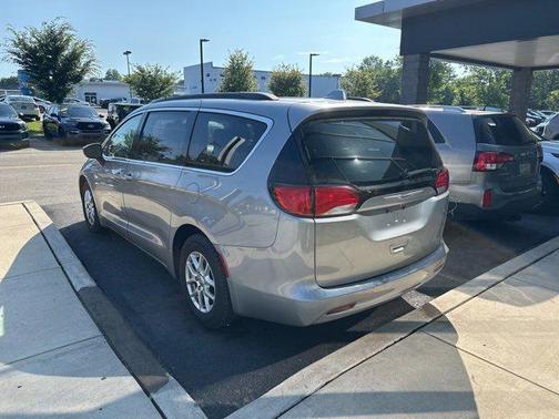 2020 Chrysler Voyager LXI