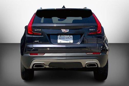 2022 Cadillac XT4 Premium Luxury
