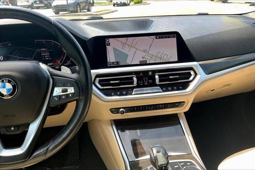 2019 BMW 330 i xDrive