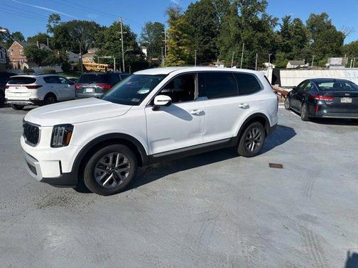 2024 Kia Telluride LX