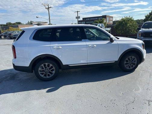 2024 Kia Telluride LX