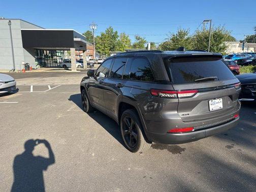2023 Jeep Grand Cherokee Altitude