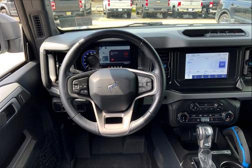 Silver Metallic 2022 Ford Bronco Black Diamond