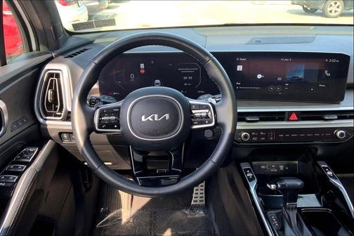 Glacial White Pearl 2024 Kia Sorento SX