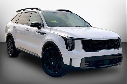 Glacial White Pearl 2024 Kia Sorento SX