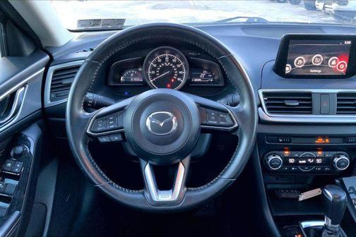 2018 Mazda Mazda3 Touring