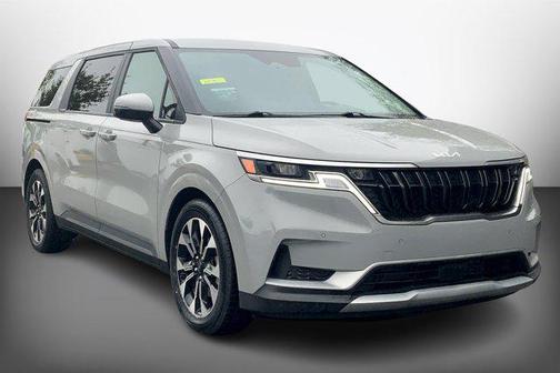 2024 Kia Carnival EX