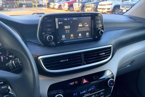 2021 Hyundai TUCSON SEL