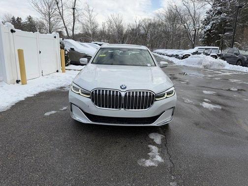 2021 BMW 750 i xDrive