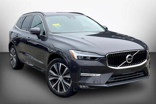 2022 Volvo XC60 Momentum