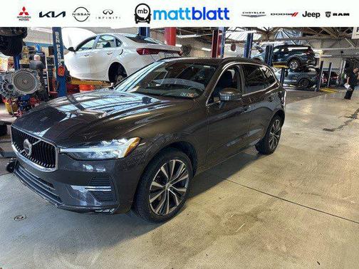 2022 Volvo XC60 Momentum
