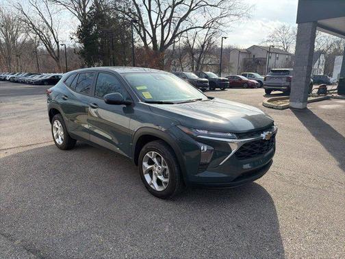 2025 Chevrolet Trax LS