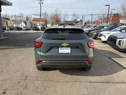 2025 Chevrolet Trax LS
