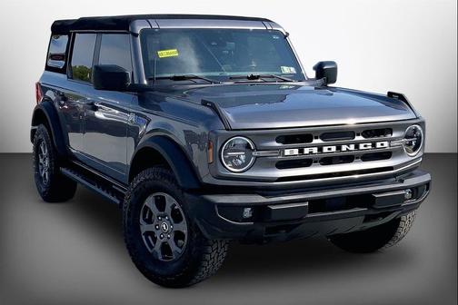 Gray Metallic 2022 Ford Bronco Big Bend