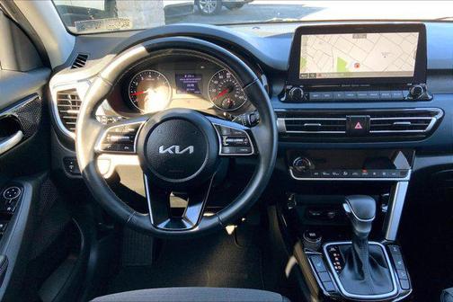 2023 Kia Seltos S