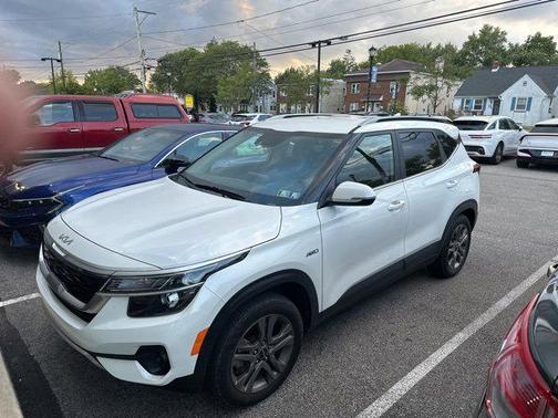2023 Kia Seltos S