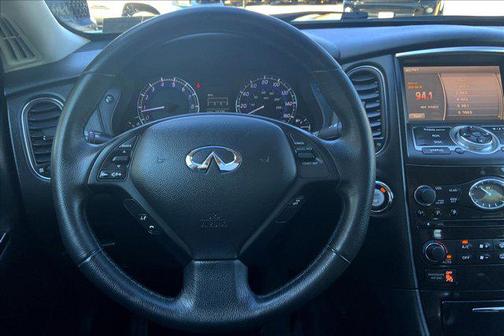 2016 INFINITI QX50 Base