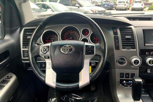 2016 Toyota Sequoia SR5