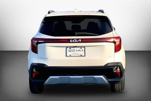 Snow White Pearl 2024 Kia Seltos S